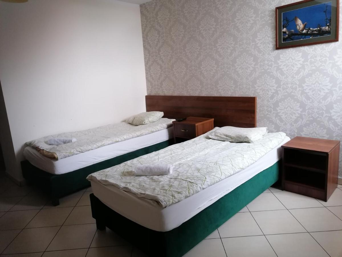 Pensjonat Telimena Hotel Zwierzyniec Exterior foto